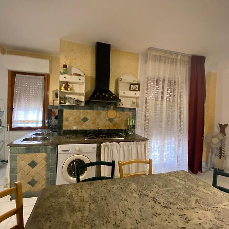 A Casa Di Glo' Appartement Porto Torres Buitenkant foto